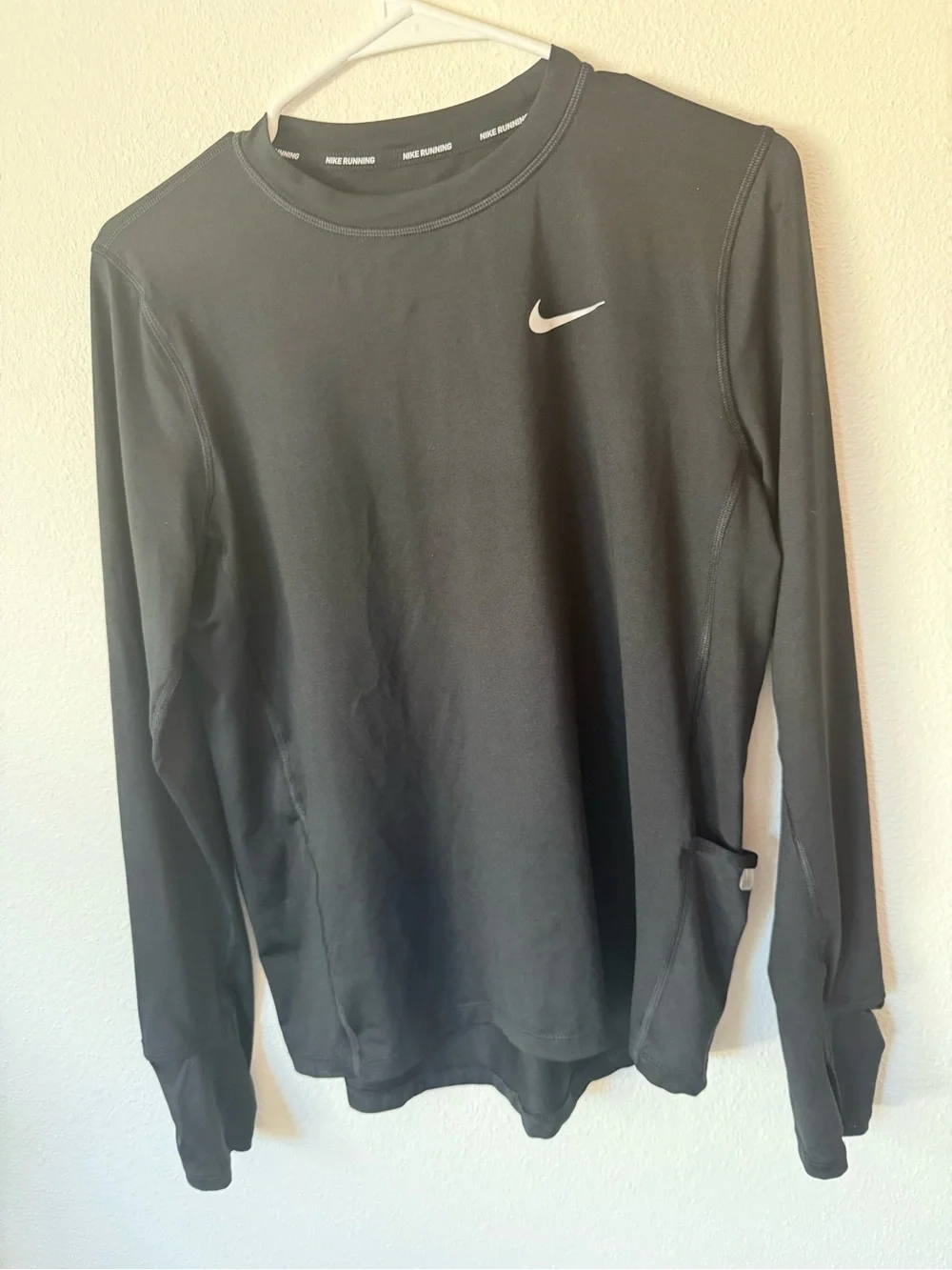 Nike Women’s Black Long-Sleeve Dri-FIT Training Top Small